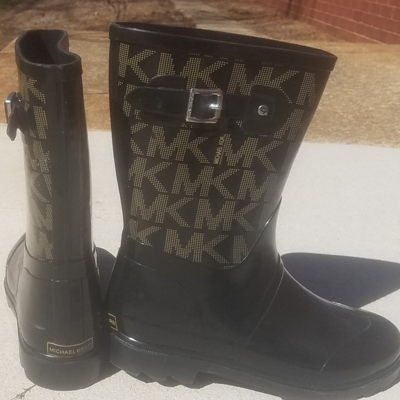 Michael Kors MK Logo Print Mid Rainboots - Picture 3 of 4